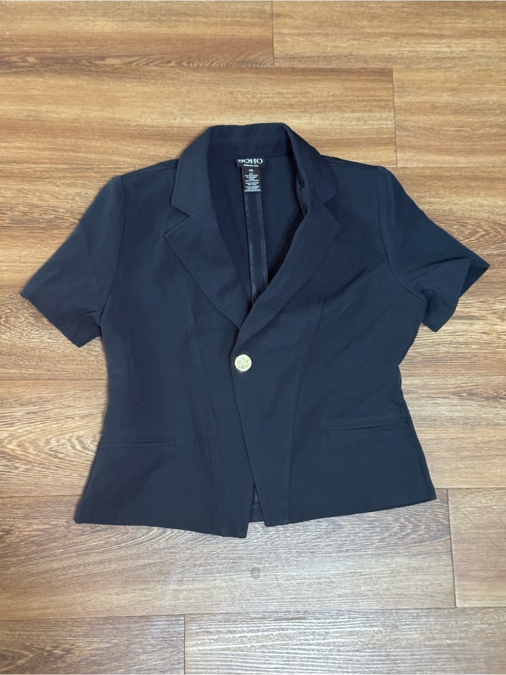 Soho Black Short-Sleeve Single-Button Blazer